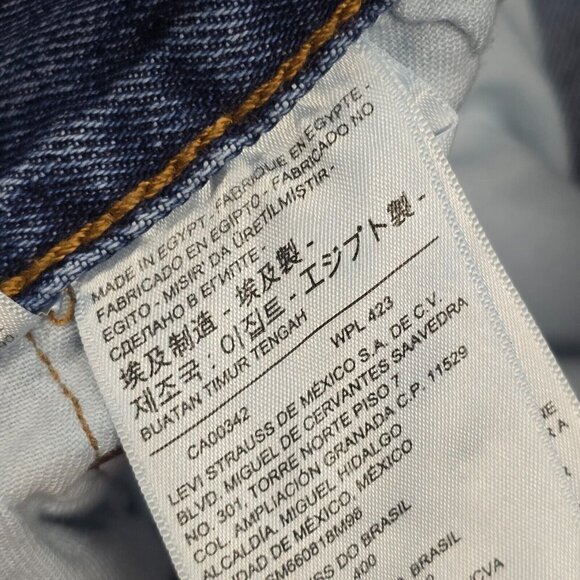 Levis 501 Jeans Men 42x34 (Fits 41x33) Blue Button Fly Straight Medium Wash - Picture 5 of 13